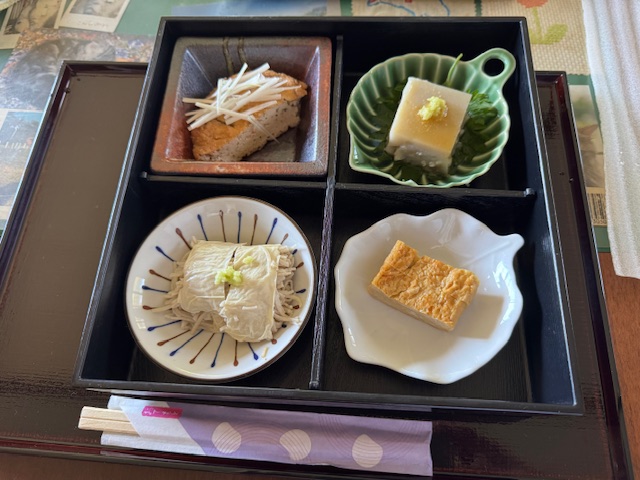 松花堂4品（コースメニューの先付け出し）